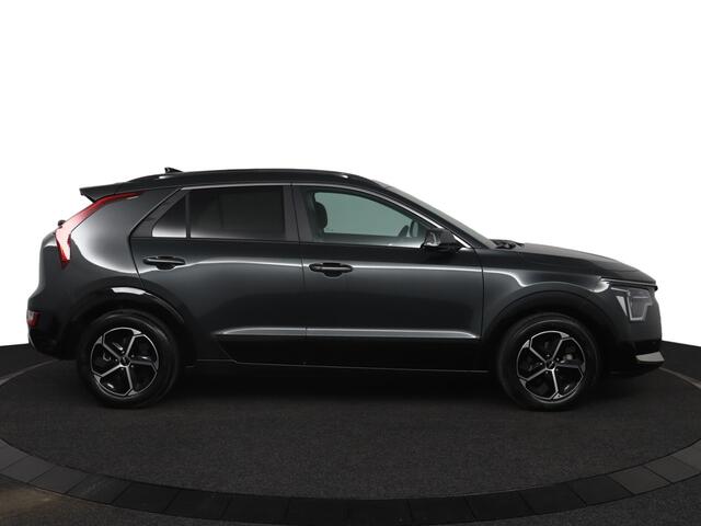 KIA Niro 1.6 GDi Hybrid DynamicPlusLine Parkeersensoren voor & achter - Lederen interieur - Schuif-/kanteldak - Fabrieksgarantie tot 04-2031