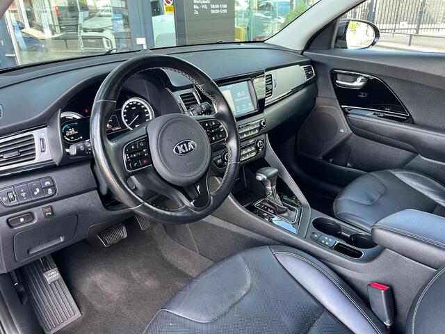 KIA Niro 1.6i-16V Hybrid Executive DCT6/Autom. ECC Cr.Control-Adapt. Navi+Camera BT+USB Leder+Verw.+Koeling 18"LMV Trekhaak Tot 10Jr. Kia-Garantie