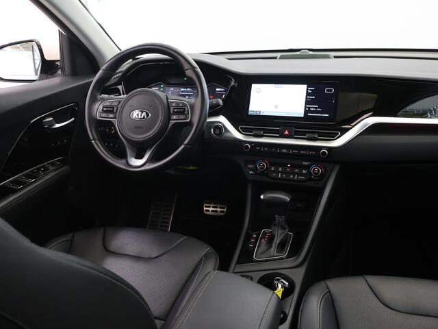 KIA Niro 1.6 GDi PHEV ExecutiveLine | | Trekhaak | Panoramadak | Lederen Bekleding | JBL Audio | Dodehoekdetectie | Stoel/Stuurwielverwarming | Stoelventilatie | Elektrisch bedienbare bestuurdersstoel met geheugenfunctie