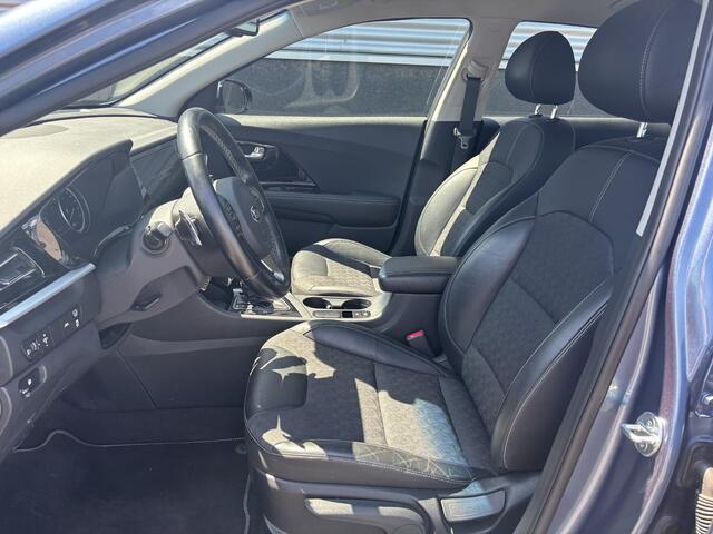 KIA Niro 1.6 GDi Hybrid DynamicLine Trekhaak, Navigatie, Nieuw geleverd en dealeronderhouden, Adaptieve cruise control, Achteruitrijcamera, 4-Seasons, 1e eign.
