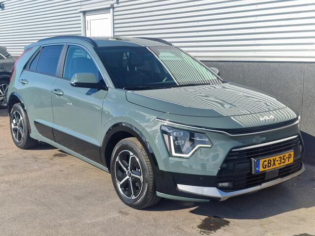 KIA Niro 1.6 GDi Hybrid DynamicPlusLine Schuif/kanteldak, HUD, dodehoekdetectie, PDC, LED, Navigatie, Stoel- & Stuurwiel verwarmd, Nieuw geleverd, 1e eign. BTW-auto