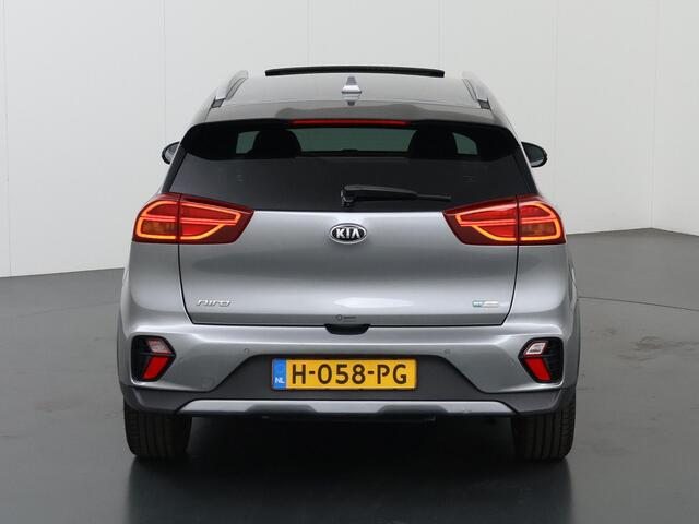 KIA Niro 1.6 GDi Hybrid ExecutiveLine | Panoramadak | Lederen Bekleding | JBL Audio | Dodehoekdetectie | Stoel/Stuurwielverwarming | Stoelventilatie | Elektrisch bedienbare bestuurdersstoel met geheugenfunctie