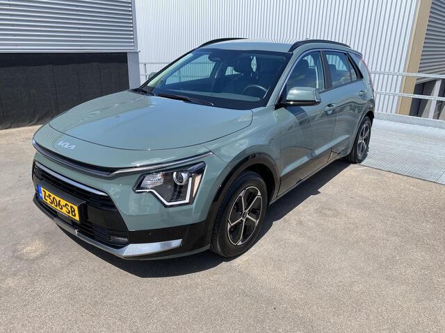 KIA Niro 1.6 GDi Hybrid DynamicLine Navigatie, Parkeersensoren voor & achter, achteruitrij camera, Smart Key, Adaptieve cruise control, Nieuw geleverd, NL-auto, BTW-auto
