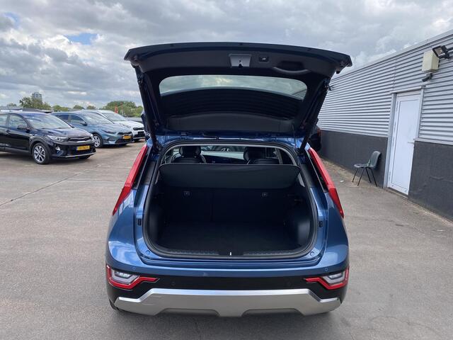 KIA Niro 1.6 GDi Hybrid DynamicPlusLine Schuif-/kanteldak, Head-up display, Stoel- & stuurverwarming, Navigatie, Lederen bekleding, Achteruitrij camera, parkeersensoren, Smart Key, NL-auto, BTW-auto