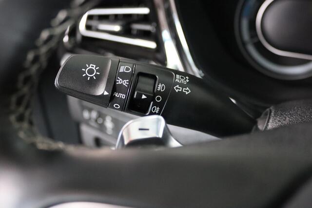 KIA Niro 1.6 GDi Hybrid DynamicLine Navigatie, Camera, Parkeersensoren, Cruise Control, Automaat