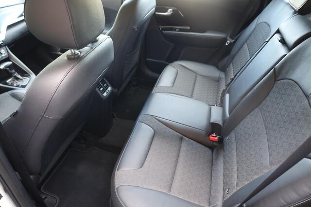 KIA Niro 1.6 GDi Hybrid DynamicLine CAMERA DAB CARPLAY CRUISE NAVI PDC CLIMA HALFLEER NAP ENZ!