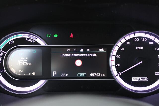 KIA Niro 1.6 GDi 142PK AUTOMAAT Hybrid DYNAMICLINE | NAVIGATIE | APPLE CARPLAY/ANDROID AUTO | ACHTERUITRIJ CAMERA | DAB+ RADIO | CLIMATE CONTROL | LANE ASSIST |
