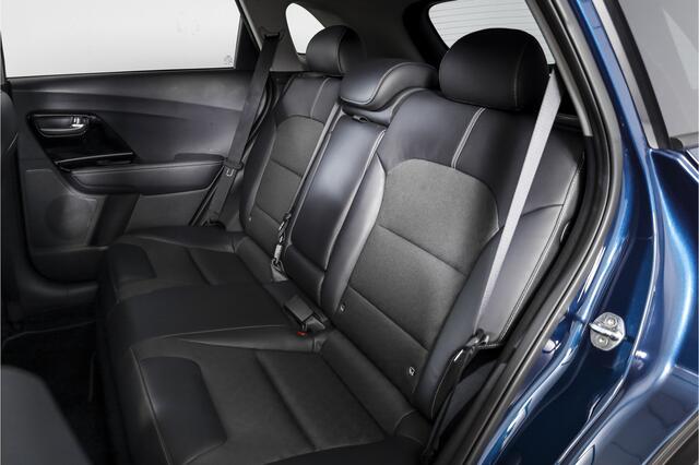 KIA Niro 1.6 GDi Hybrid Style Edition - Automaat | JBL | Dig. Cockpit | Adapt. Cruise | PDC | Camera | NAV + App. Connect | ECC | Afn. Trekhaak | LM 18" |