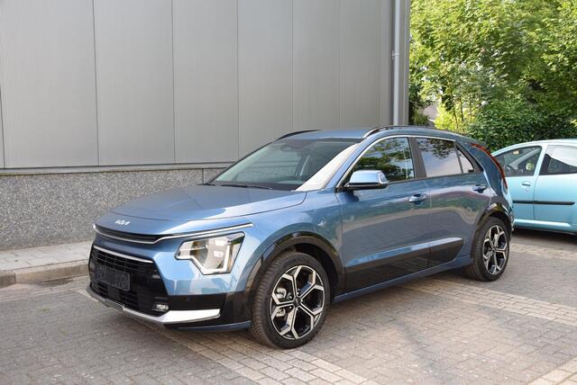 KIA Niro 1.6 GDi Hybrid DynamicLine | Stuurverwarming | Stof-lederen bekleding | Parkeer assistent |