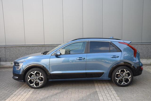 KIA Niro 1.6 GDi Hybrid DynamicLine | Stuurverwarming | Stof-lederen bekleding | Parkeer assistent |