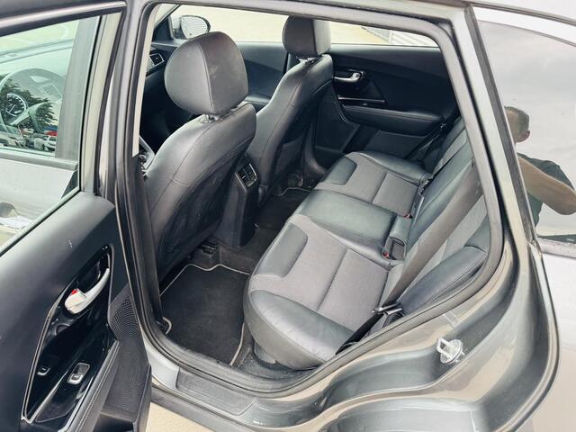 KIA Niro 1.6 GDi Hybrid First Edition Trekhaak | 1300 kg trekgewicht | Navi | Clima | Cruise | Camera