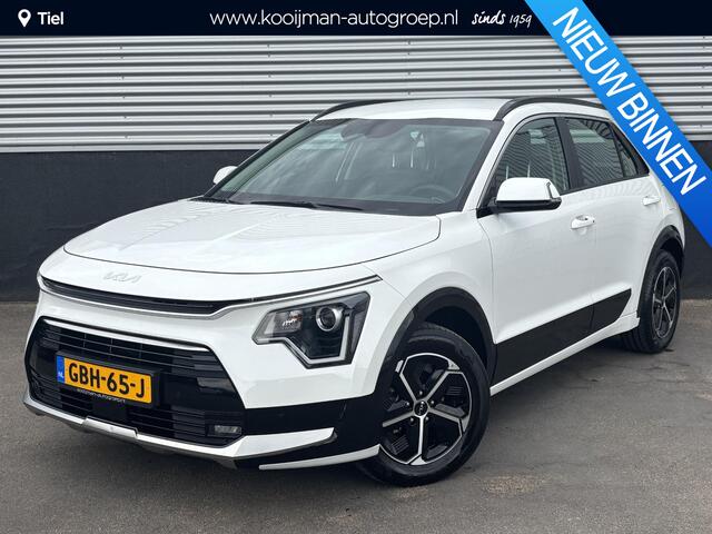 KIA Niro 1.6 GDi Hybrid DynamicLine Navigatie, Parkeersensoren, Achteruitrijcamera, Adaptieve cruise control, NL-auto! BTW-auto!
