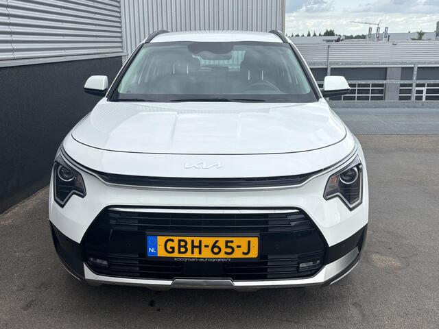 KIA Niro 1.6 GDi Hybrid DynamicLine Navigatie, Parkeersensoren, Achteruitrijcamera, Adaptieve cruise control, NL-auto! BTW-auto!