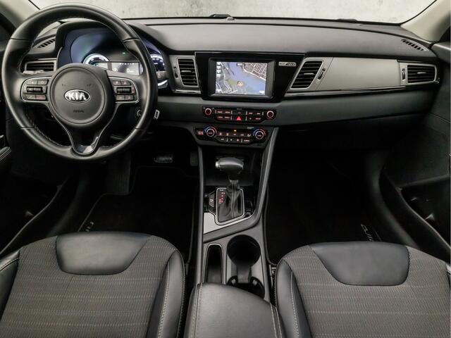 KIA Niro 1.6 GDi Hybrid Sport 142Pk Automaat (APPLE CARPLAY, PARELMOER, NAVIGATIE, CAMERA, LEDER, SPORTSTOELEN, KEYLESS, LM VELGEN, CRUISE, LM VELGEN, NIEUWSTAAT)