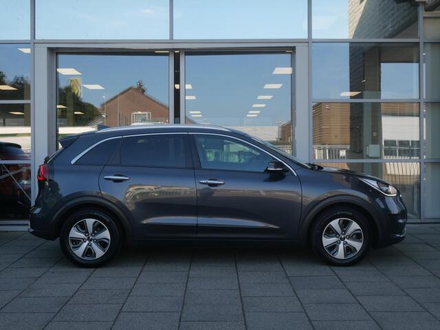 KIA Niro 1.6 GDi Hybrid BusinessLine | Trekhaak | Stoel/Stuur verwarming |