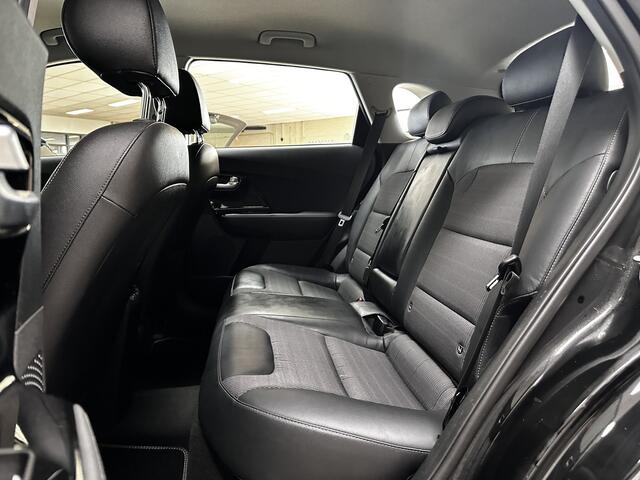 KIA Niro 1.6 GDi Hybrid ExecutiveLine/ Automaat!/ Bi-Xenon/ Trekhaak/ Camera/ LED Dagrijverl./ Apple+Android/ Half-LEDER/ Clima/ Navi/ Cruise/ Bluetooth/ Multi.LEDER.Stuur/ Elek.Pakket/ Isofix/ PDC Achter.