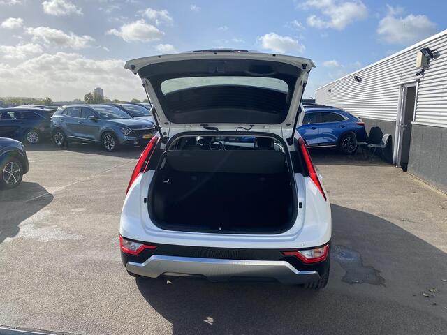 KIA Niro 1.6 GDi Hybrid DynamicLine PlusEdition 18" LMV, NIEUW GEREGISTREERD! Navigatie, Apple CarPlay/Android Auto, keyless, achteruitrij camera, adaptieve cruise control, inklapbare buitenspiegels, parkeersensoren