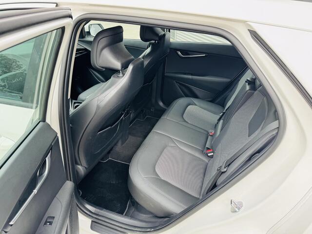 KIA Niro 1.6 GDi Hybrid DynamicLine Trekhaak | Clima | Cruise | Navigatie | Camera | PDC Rondom