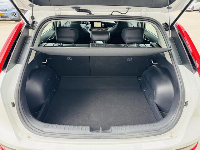 KIA Niro 1.6 GDi Hybrid DynamicLine Trekhaak | Clima | Cruise | Navigatie | Camera | PDC Rondom