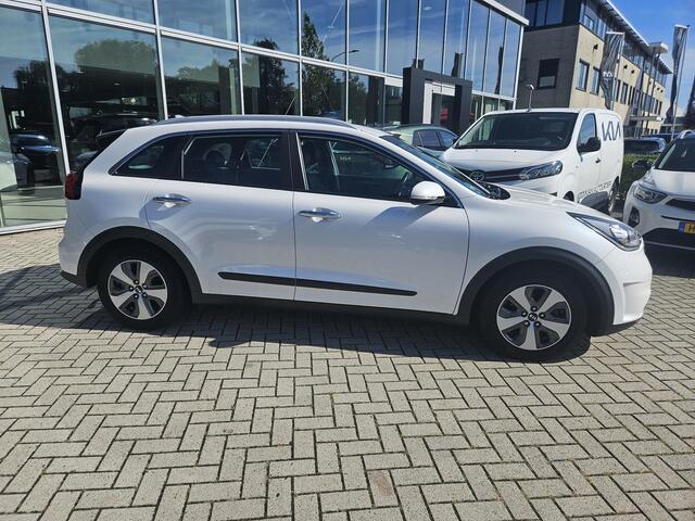 KIA Niro 1.6 GDi Hybrid DynamicLine