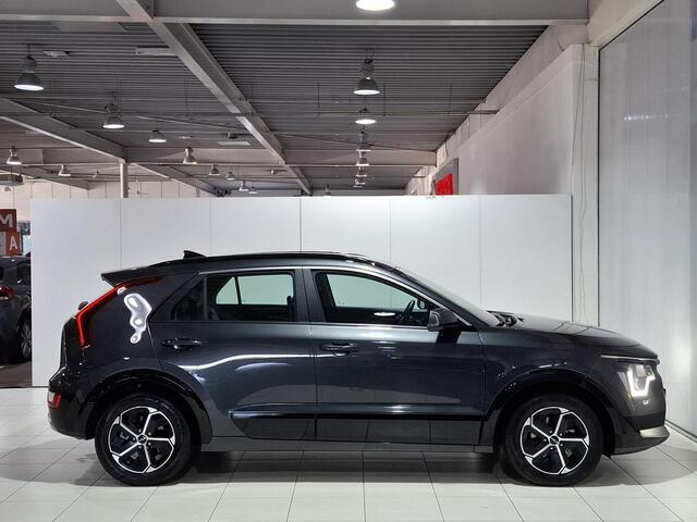 KIA Niro 1.6 GDi Hybrid DynamicLine Trekhaak, 1.300 kilo trekgewicht, Apple Carplay/Android Auto, Navigatie, Camera.