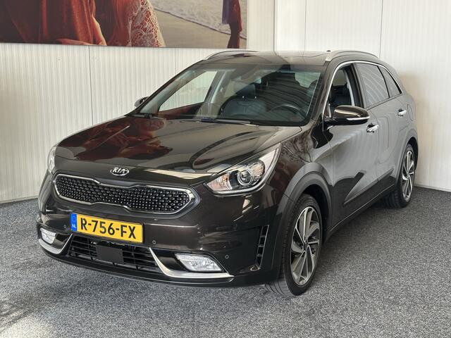 KIA Niro 1.6 GDi HYBRID EXECUTIVE LINE AUTOMAAT TREKHAAK LEDER NAVIGATIE ADAPTIVE CRUISE CONTROL APPLE CARPLAY/ANDROID GLAZEN SCHUIF/KANTELDAK RIJSTROOKSENSOREN DODEHOEKSENSOREN AFN. TREKHAAK ZEER MOOI !! 3010