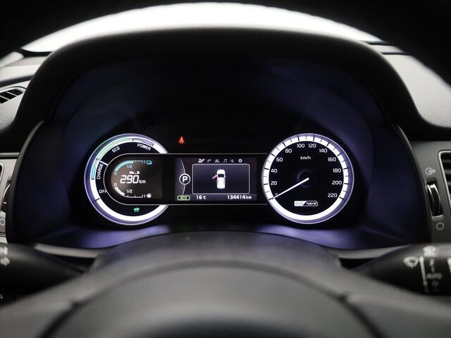 KIA Niro 1.6 GDi Hybrid First Edition | CAMERA