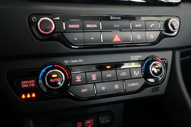 KIA Niro 1.6 GDi Hybrid First Edition | TREKHAAK | CARPLAY | CAMERA | ECC | NAVI |