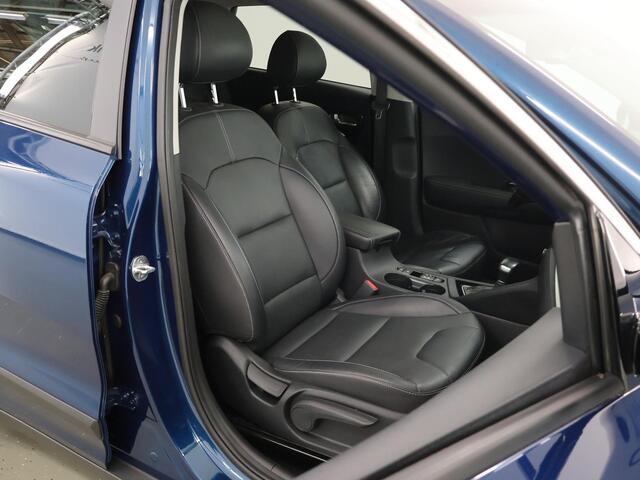 KIA Niro 1.6 GDi Hybrid ExecutiveLine | Trekhaak | Panoramadak | Lederen Bekleding | JBL Audio | Dodehoekdetectie | Stoel/Stuurwielverwarming | Stoelventilatie | Elektrisch bedienbare bestuurdersstoel met geheugenfunctie
