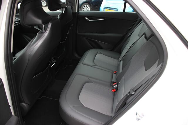 KIA Niro 1.6 GDi Hybrid DynamicLine | Trekhaak | Navigatie |