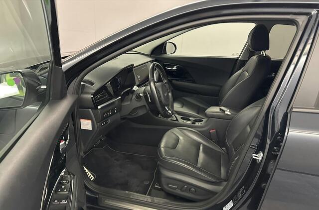 KIA Niro 1.6 GDi PHEV ExecutiveLine | Kia Logo, Schuifdak, Stoelventilatie, Elektr. Stoel, Dodehoekdetectie, Leder, Keyless, LED, JBL, Dealer onderhouden, 1300 kg trekgewicht, Fabrieksgarantie 10 jaar!