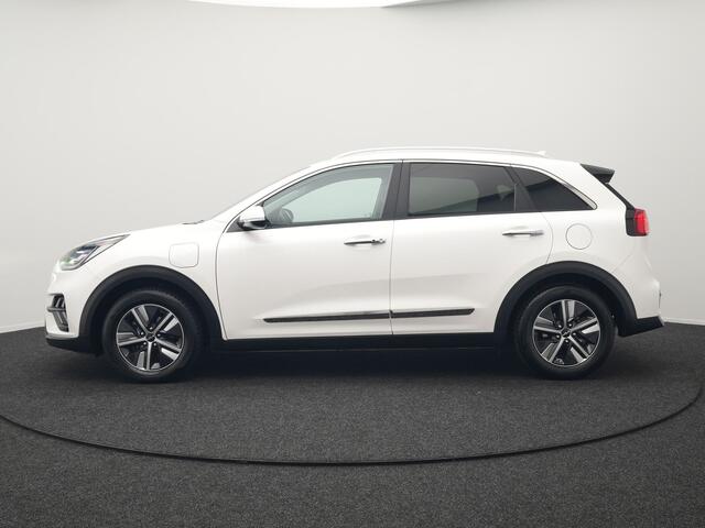 KIA Niro 1.6 GDi DynamicLine Plug In Hybrid 142pk Dealer O.H PHEV | Trekhaak Afneembaar | Schuif/Kanteldak | Lederen Sportstoelen Memory & Ventilatie | Adaptive Cruise | Stoelen & Stuur Verwarmd | JBL Sound | Apple Carplay | Virtual | Blis | Navigatie