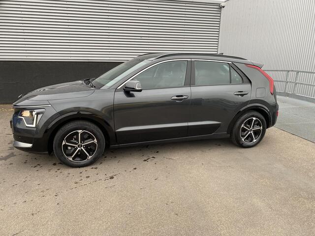 KIA Niro 1.6 GDi Hybrid DynamicLine Trekhaak 13-polig, navigatie Apple CarPlay/Android Auto, parkeersensoren voor & achter, achteruitrij camera