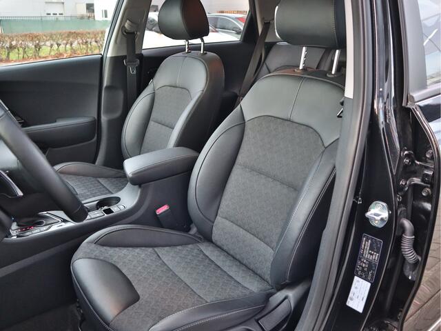 KIA Niro 1.6 GDi PHEV DynamicPlusLine Stoel- en Stuurverwarming | Half-Leder |