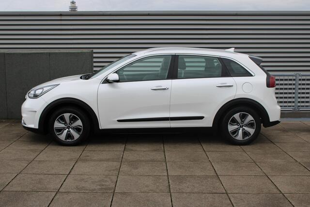 KIA Niro 1.6 GDi Hybrid DynamicLine All season / dealeronderhouden / 1300KG Trekgewicht