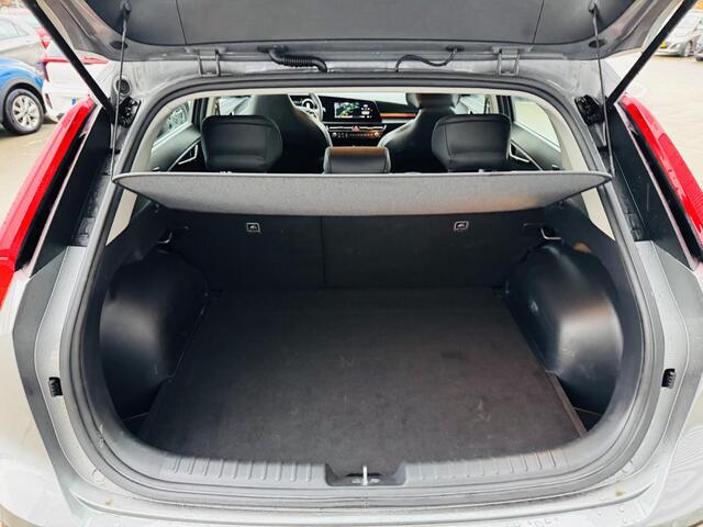 KIA Niro 1.6 GDi Hybrid DynamicLine Trekhaak | Clima | Cruise | Navigatie | Camera | PDC Rondom