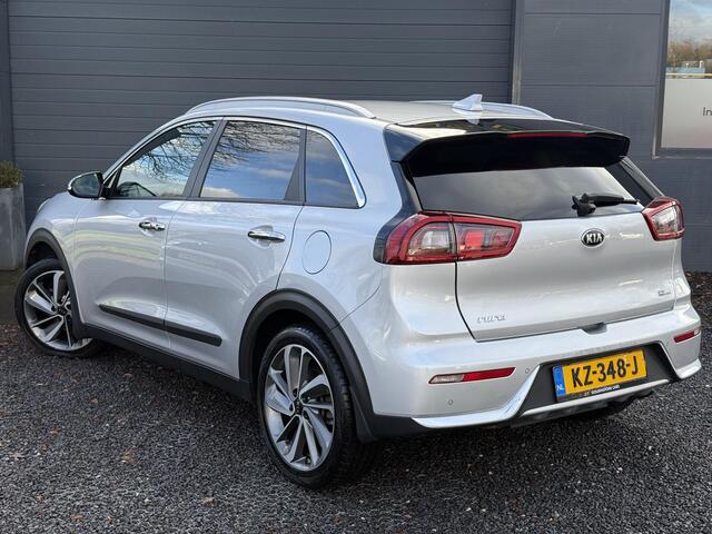KIA Niro 1.6 GDi Hybrid SportsLine 2e Eigenaar,Camera,Navi,Leder,Clima,Cruise,Stoelverw.Stuurverw.Stoelventilatie,Pdc,Lm velgen,N.A.P,Nieuwe Apk bij Aflevering