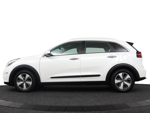 KIA Niro 1.6 GDi Hybrid First Edition Automaat - Achteruitrijcamera - Adaptive Cruise Control - Navigatie - DAB - Climate Control - 12 maanden BOVAG Garantie