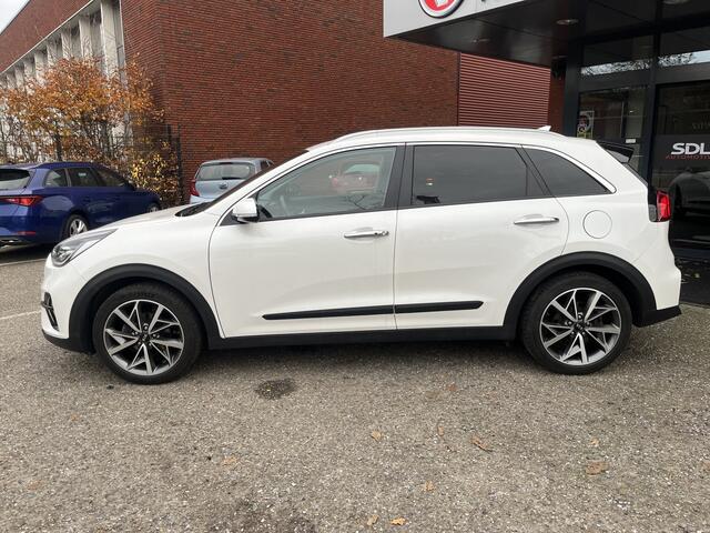 KIA Niro 1.6 GDi Hybrid ExecutiveLine // LED // LEDER // ELEK. STOEL+GEHEUGEN // JBL AUDIO // DODEHOEK // CAMERA+SENSOREN //