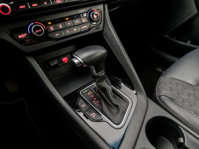 KIA Niro 1.6 GDi Hybrid DynamicLine 142Pk Automaat (APPLE CARPLAY, GROOT NAVI, CAMERA, LEDER, ADAPTIVE CRUISE, SPORTSTOELEN, KEYLESS, TREKHAAK, NIEUWSTAAT)