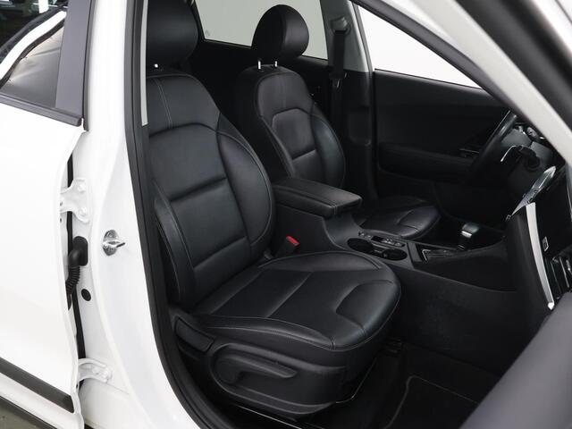 KIA Niro 1.6 GDi Hybrid ExecutiveLine | Trekhaak | Panoramadak | Lederen Bekleding | JBL Audio | Dodehoekdetectie | Stoel/Stuurwielverwarming | Stoelventilatie | Elektrisch bedienbare bestuurdersstoel met geheugenfunctie