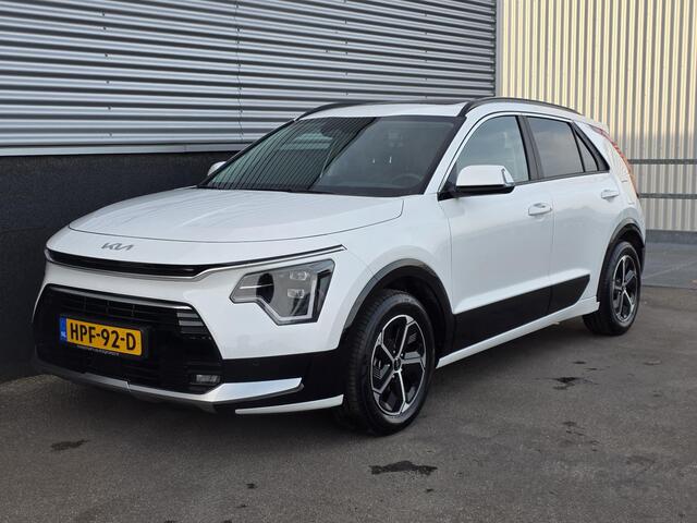 KIA Niro 1.6 GDi Hybrid DynamicPlusLine Schuif-/kanteldak, dodehoek detectie, parkeersensoren v&a, stoel- & stuurwiel verwarming, navigatie, Apple CarPlay/Android Auto, achteruitrij camera