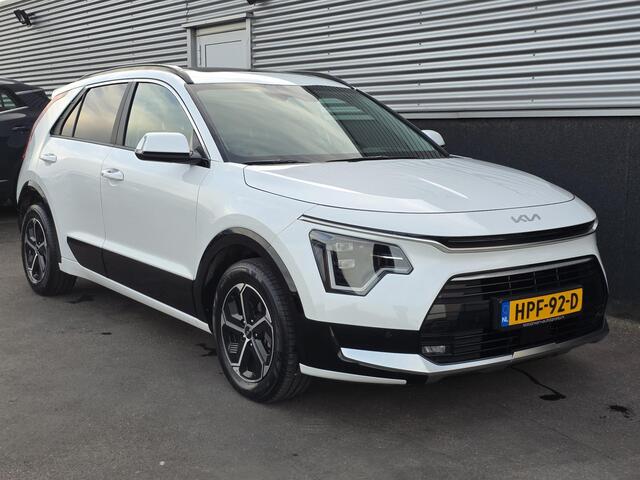 KIA Niro 1.6 GDi Hybrid DynamicPlusLine Schuif-/kanteldak, dodehoek detectie, parkeersensoren v&a, stoel- & stuurwiel verwarming, navigatie, Apple CarPlay/Android Auto, achteruitrij camera