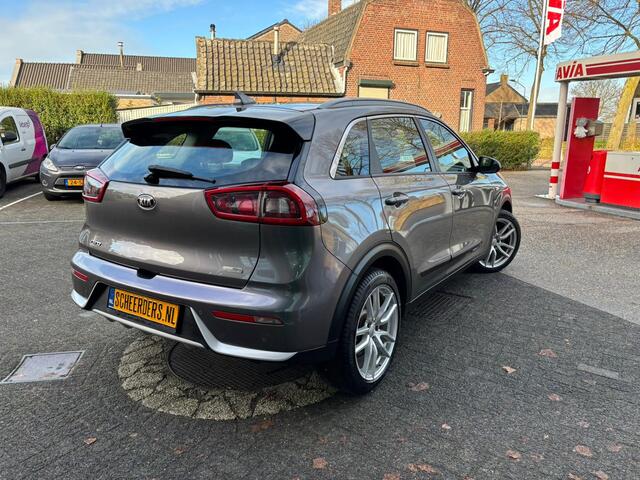 KIA Niro 1.6 GDi Hybrid BusinessLine,Navi , camera,1 jaar garantie