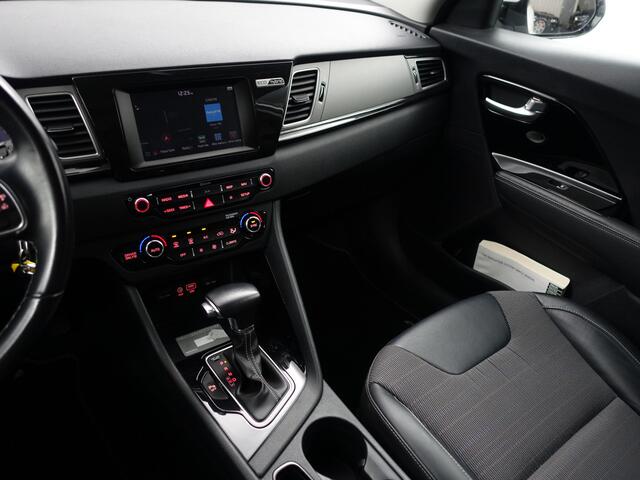 KIA Niro 1.6 GDi Hybrid ExecutiveLine- Carplay, Android Auto, Camera, Leder Interieur, Lane Assist, Xenon Led, Trekhaak