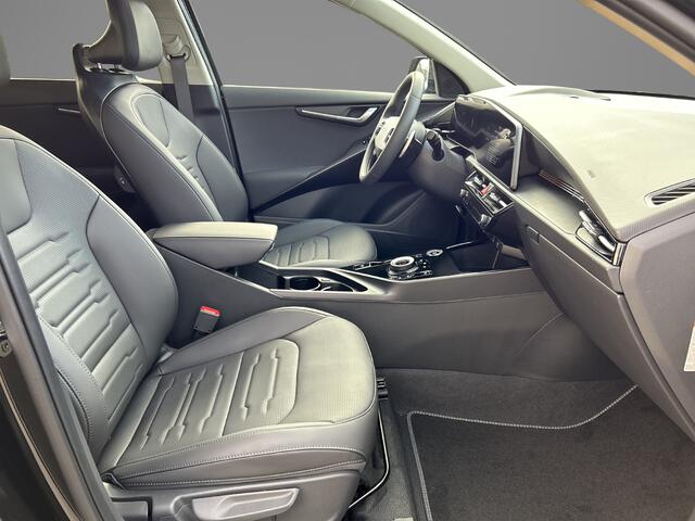 KIA Niro 1.6 GDi Hybrid DynamicPlusLine DEMO | Beschikbaar in overleg |