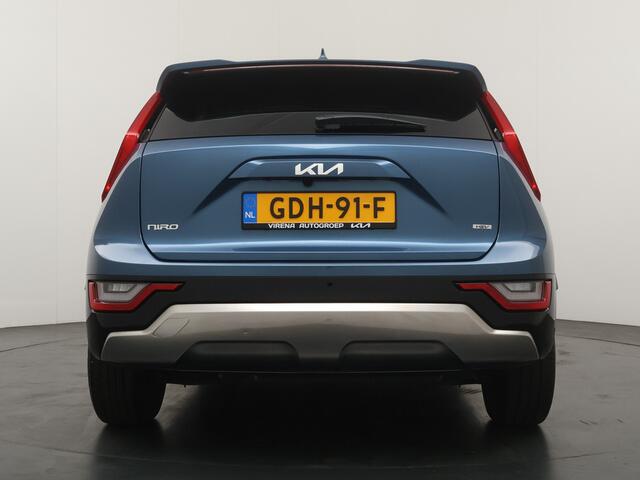 KIA Niro 1.6 GDi Hybrid DynamicPlusLine - Stoel/-Stuuverwarming - Schuif-/Kanteldak - Elektrische Achterklep - Apple Carplay/Android Auto - Achteruitrijcamera - Parkeersensoren Voor en Achter - Fabrieksgarantie t/m 03-07-2031