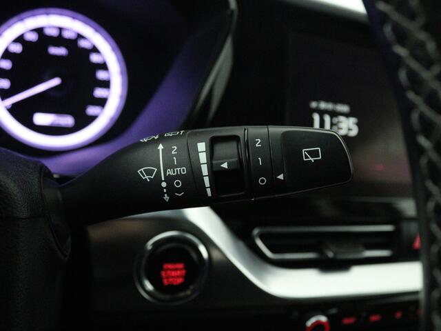 KIA Niro 1.6 GDi PHEV DynamicPlusLine | Lederen bekleding | Stoel/Stuurverwarming | Dodehoek detectie |