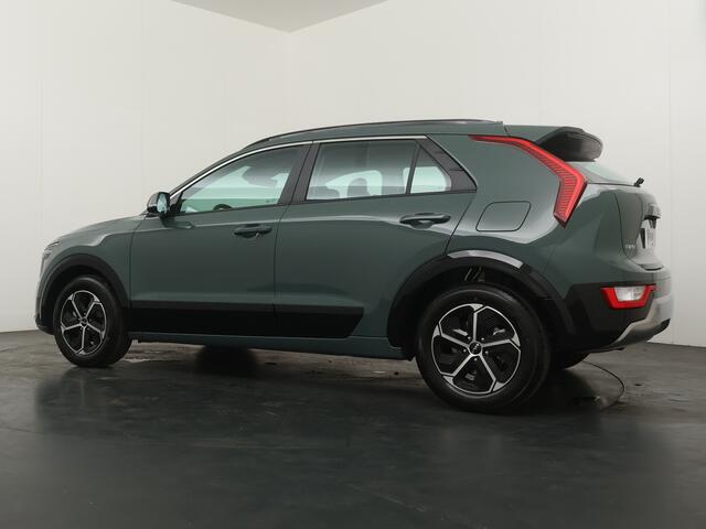 KIA Niro 1.6 GDi Hybrid DynamicLine Automaat - Adaptieve cruise control - Navigatie - Keyless entry - Apple Carplay/Android Auto - Achteruitrijcamera - Parkeersensoren voor en achter - Fabrieksgarantie t/m 2033