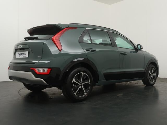 KIA Niro 1.6 GDi Hybrid DynamicLine Automaat - Adaptieve cruise control - Navigatie - Keyless entry - Apple Carplay/Android Auto - Achteruitrijcamera - Parkeersensoren voor en achter - Fabrieksgarantie t/m 2033